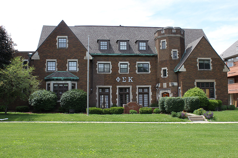 Front view of Phi Sigma Kappa Chapter House