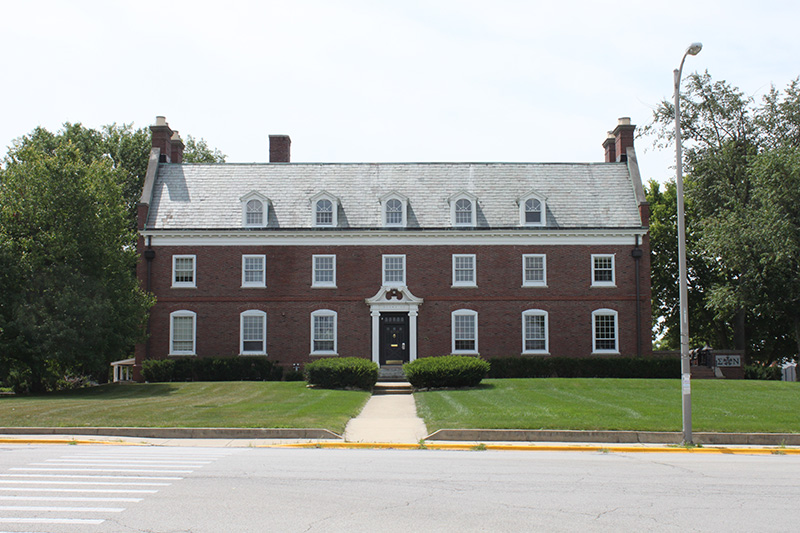 Front view of Sigma Nu Chapter House