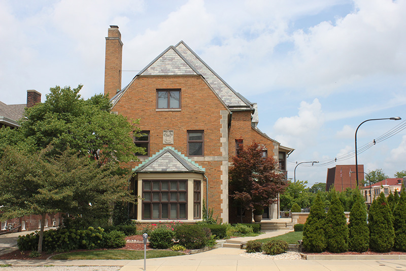 Alternate view of Alpha Delta Pi Chapter House