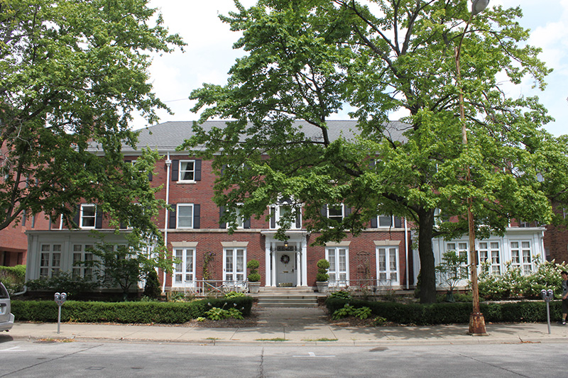 Front view of Gamma Phi Beta Chapter House